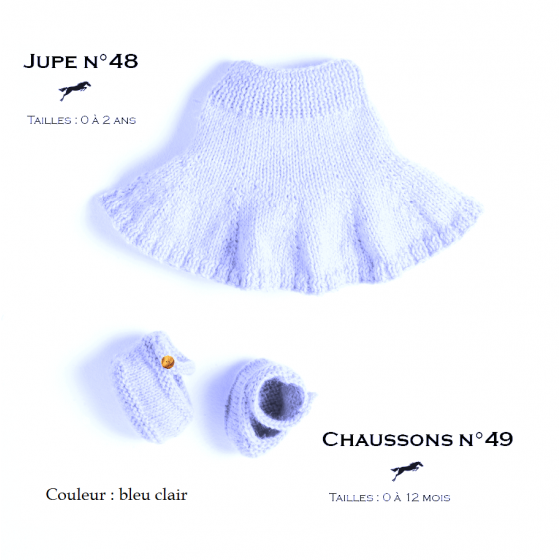 jupe 48 et chaussons 49 bleu clair