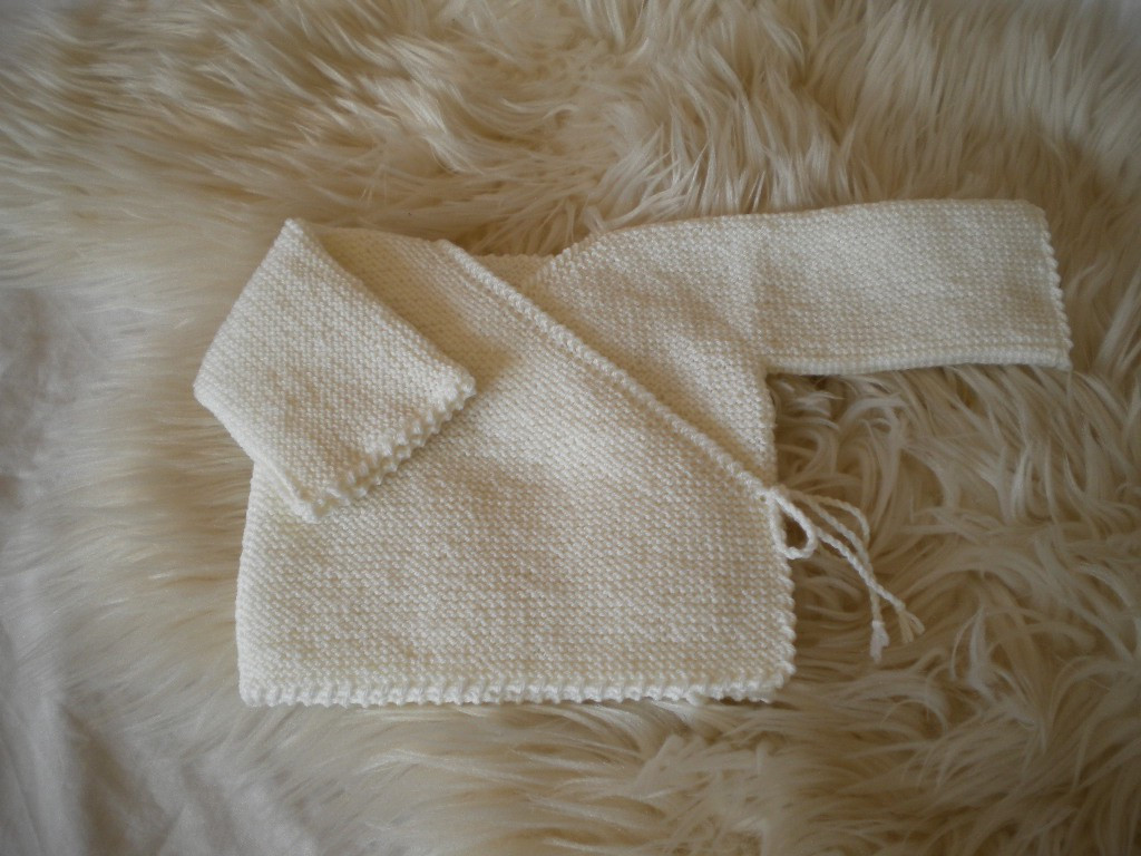 Brassiere De Naissance Bebe Blanc Tricotee Main En 100 Laine Merinos Brassiere De Naissance Bebe Blanc Tricotee Main En 100 Laine Merinos
