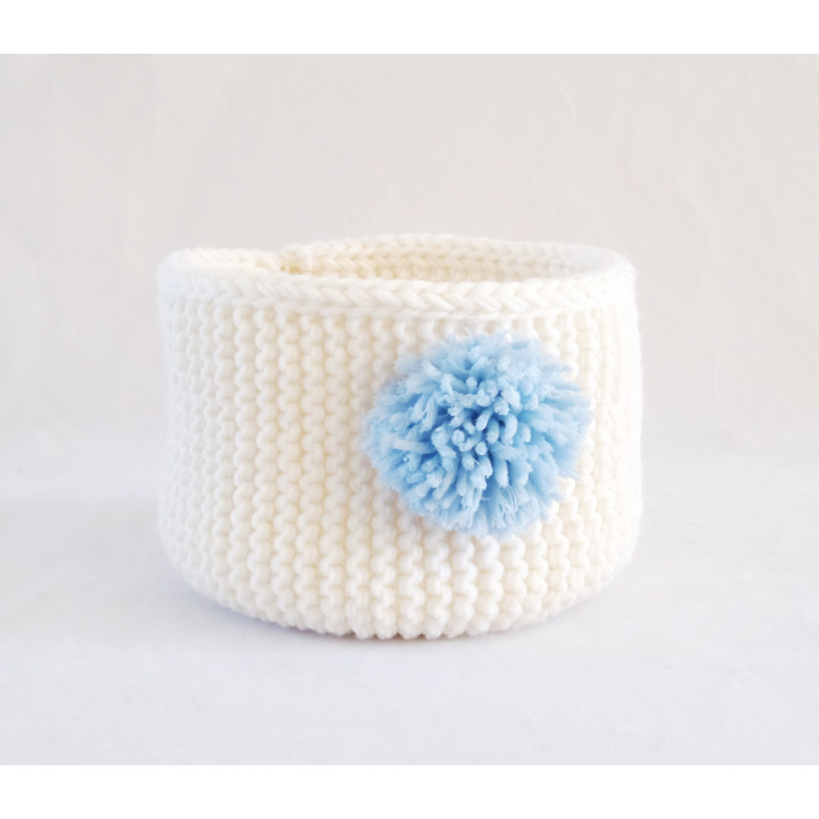 accessoire amovible : pompon bleu clair