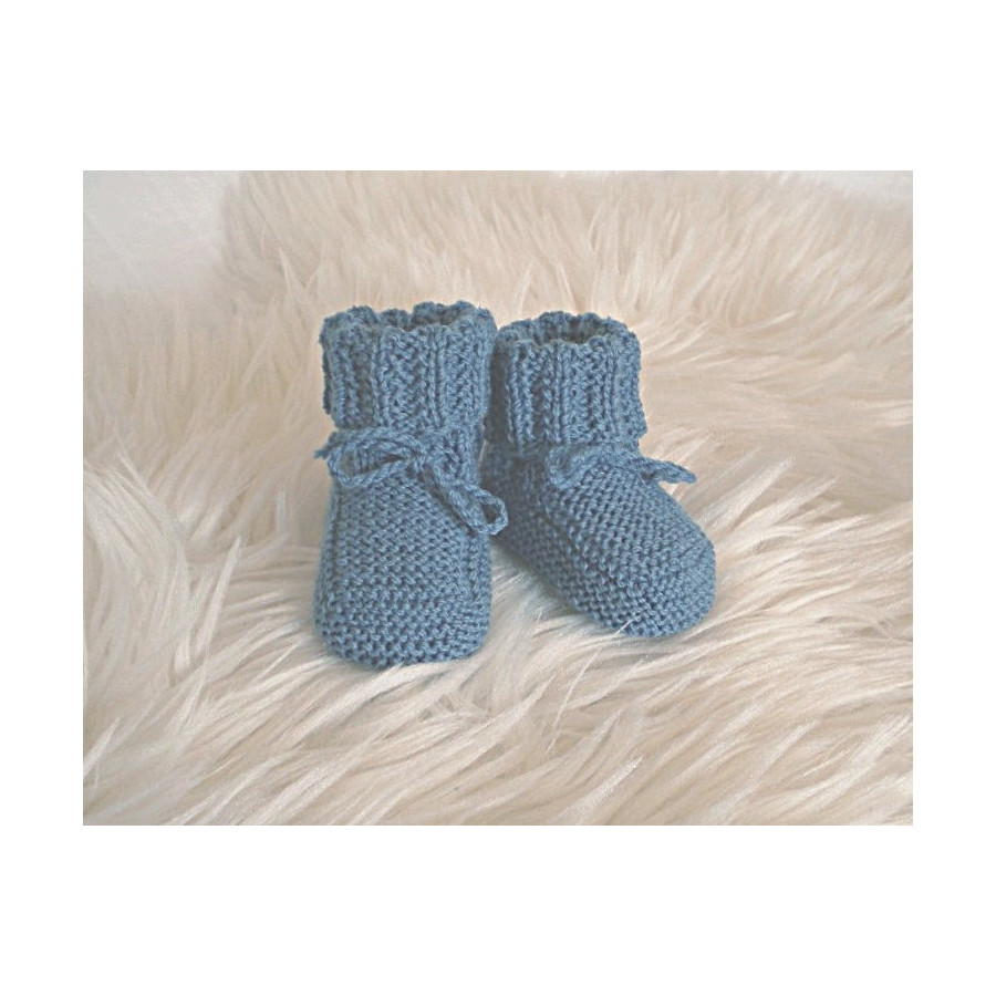 chaussons bébé bleu garçon tricotés à la main en 100% laine mérinos