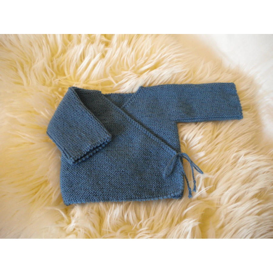 brassière de naissance bleu indigo tricotée main en 100% laine mérinos